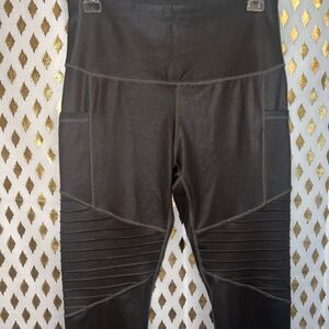 Olive army green Live electric athletic compression leggings size M